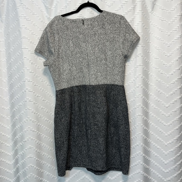 Loft dress - Picture 2 of 4